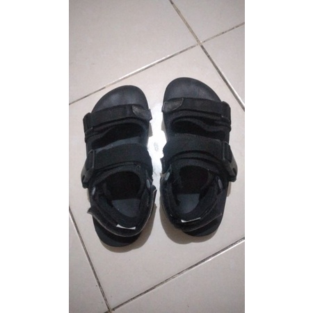 preloved sandal hijack