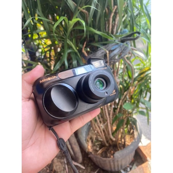 Kamera Analog Minolta 70w riva zoom