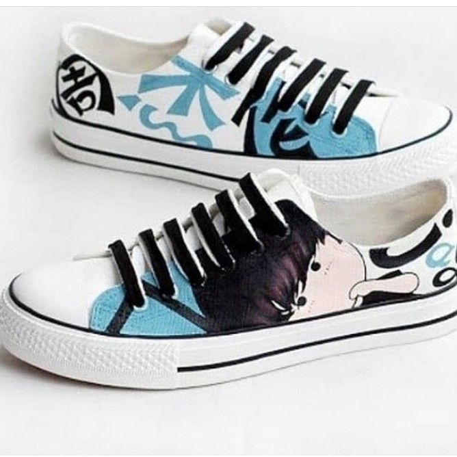 

SEPATU LUKIS BEBAS DESAIN CUSTOM NAMA GAMBAR KUALITAS RAPI CEPAT 113