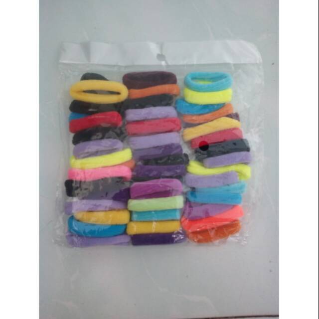 Karet kuncir kecil-kecil