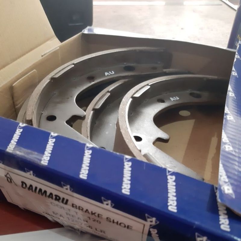 Kampas Rem Belakang Colt T-120