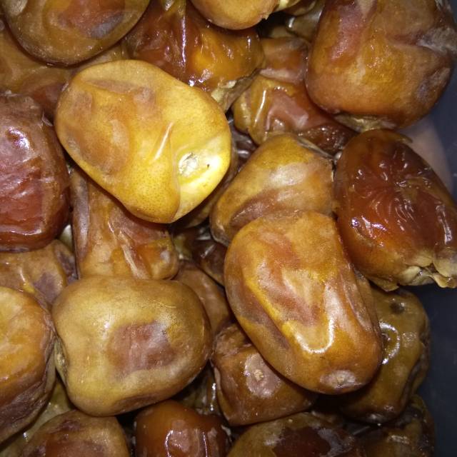 

Kurma sukari murah /kurma raja