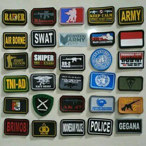 Logo patch karet velcro