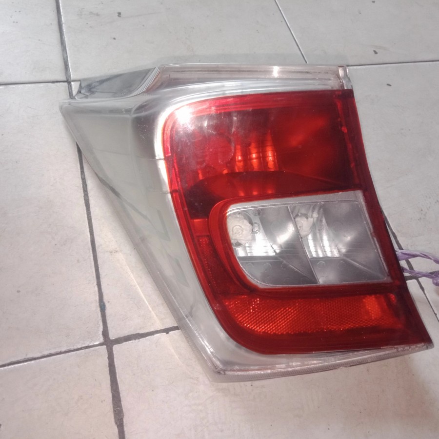 stoplamp lampu belakang Honda Freed