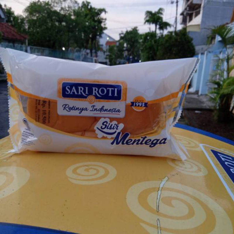 

Sari Roti Klasik Sisir Mentega