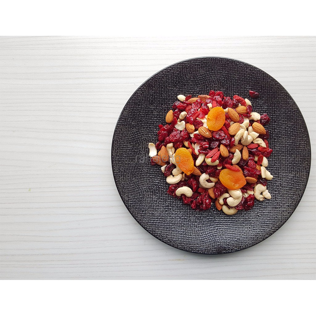 

Red Festival Mix (Nuts & Fruits) 300 Gr