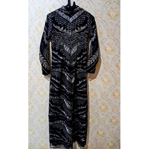 Dress/gaun pesta kondangan brokat mewah Hitam gold preloved