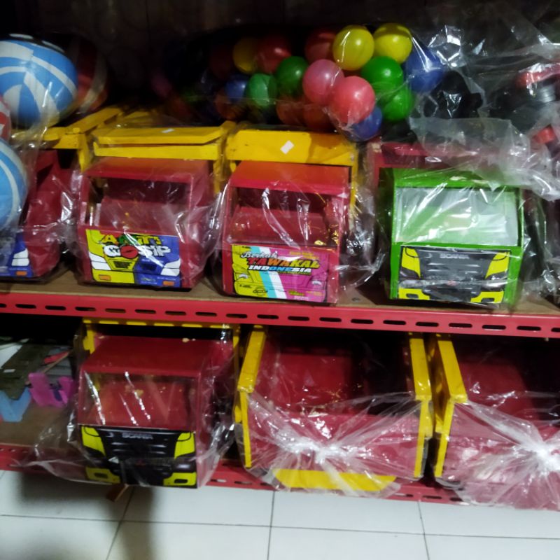Miniatur truck