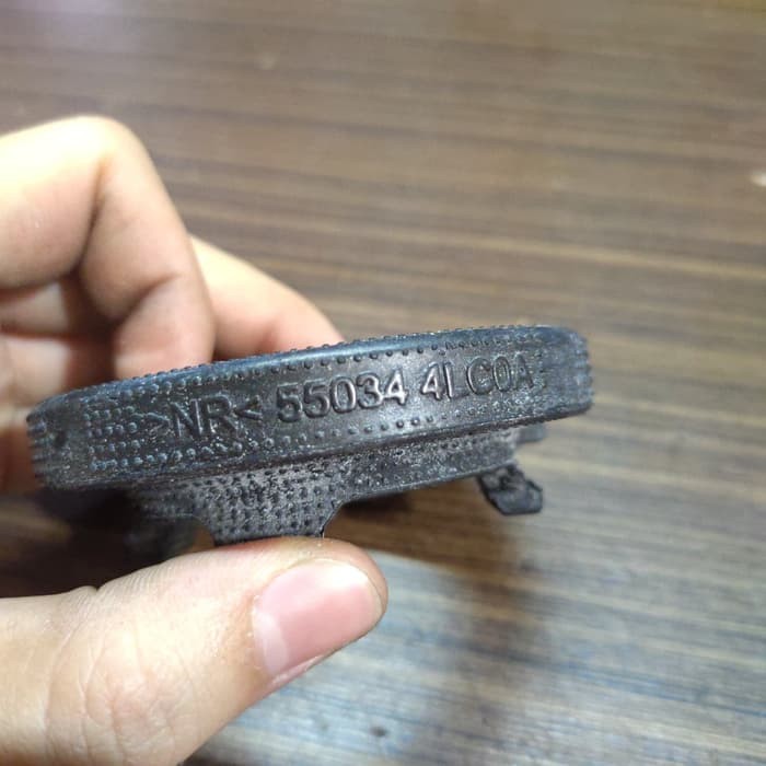 Karet tatakan per belakang Datsun Go Atas Original