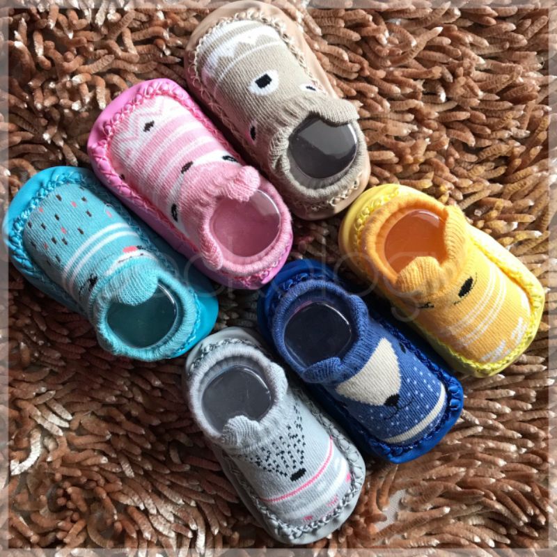 (Min 3pcs @16.750) Sepatu bayi / semi skidders baby shoes (kaos kaki belajar jalan)