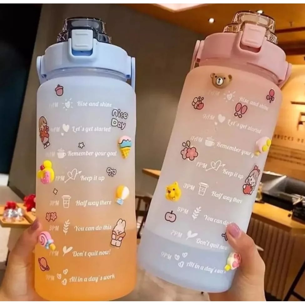 Botol Minum Motivasi 2000ML / Botol Minum Korea Viral Besar Gradasi Pelangi Tritan 2 Liter 64 0z Penanda Waktu Tutup Flip Dengan Sedotan Free Stiker / Tumbler Botol Minum Olahraga Gemoy Kekinian Rainbow Food Grade Bebas BPA Anti Bocor Tahan Lama