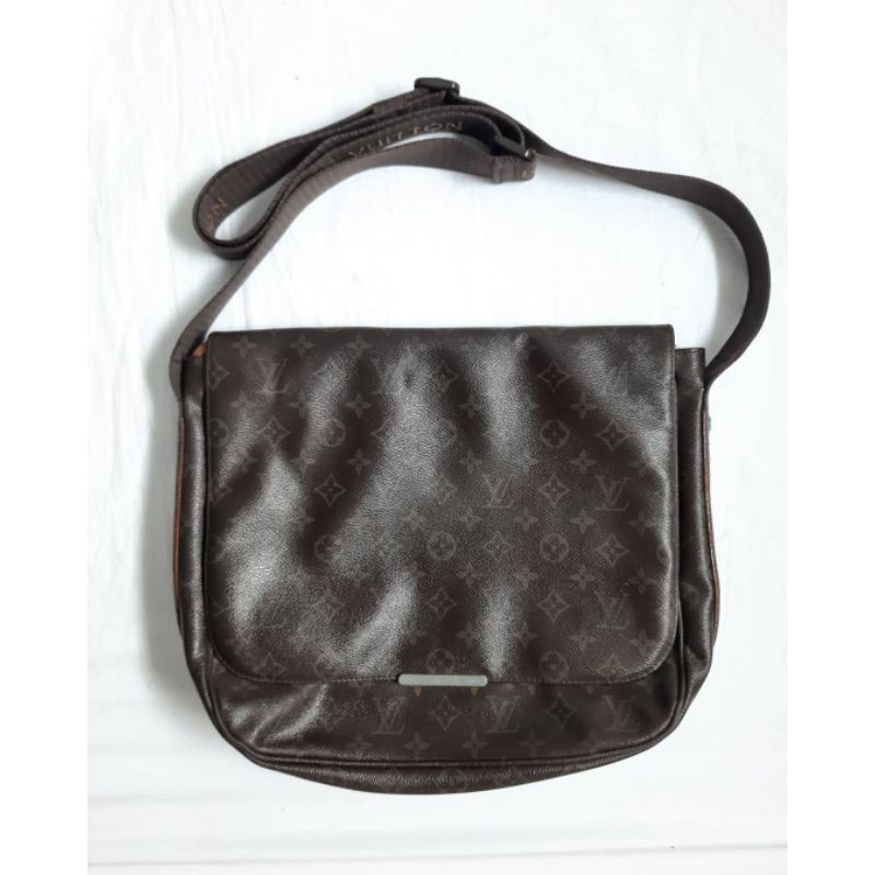 LV Messenger Bag Second