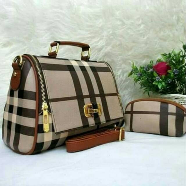 TAS WANITA BURBERRY YOYO POUCH TAS IMPORT TAS BRANDED TAS SELEMPANG