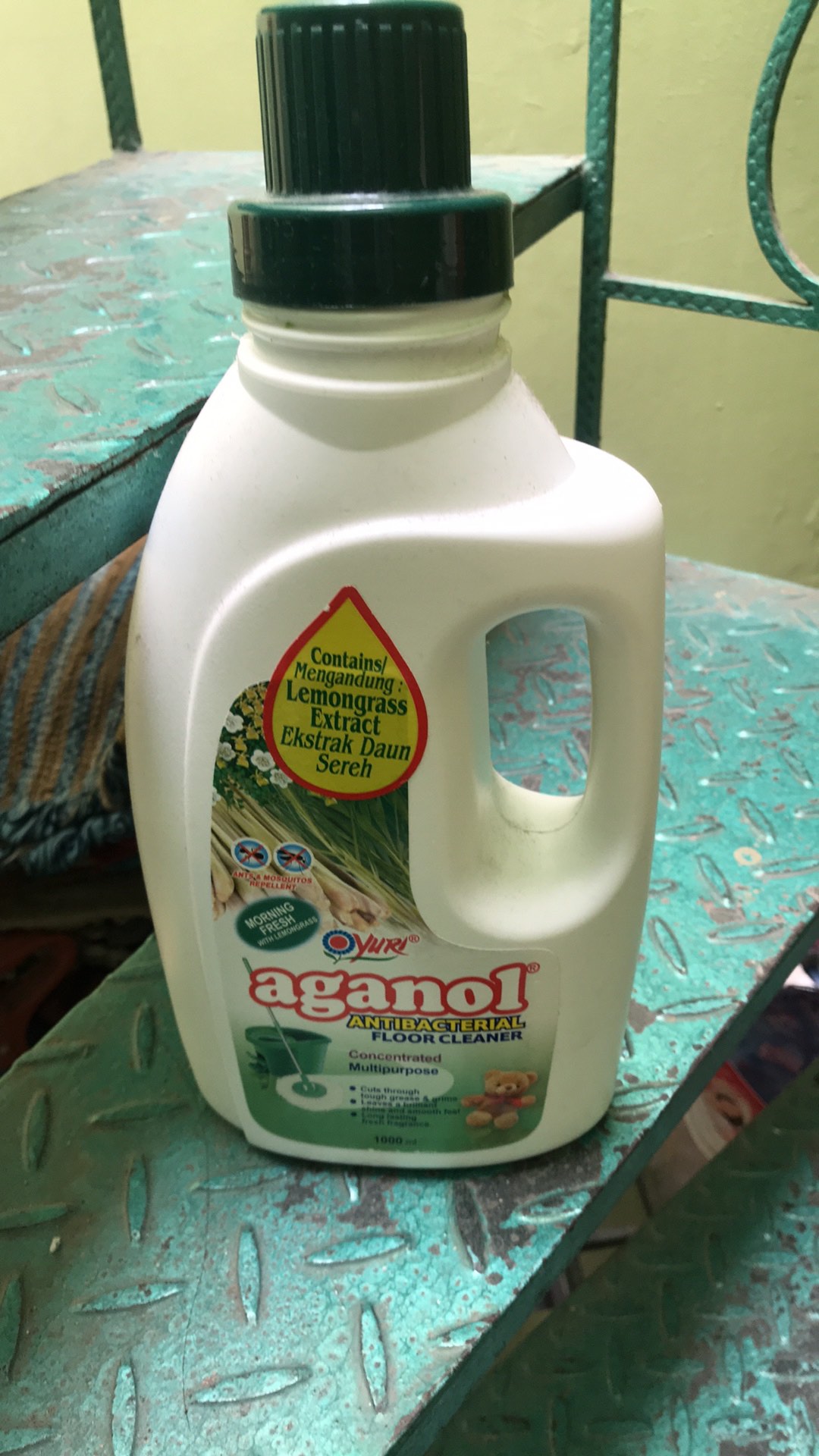 Yuri Aganol Floor Cleaner Morning Fresh With Lemon Grass 630 Ml