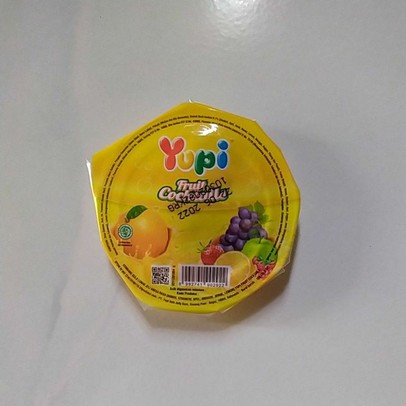 

Yupi Fruit Cocktails 15g Permen Kenyal