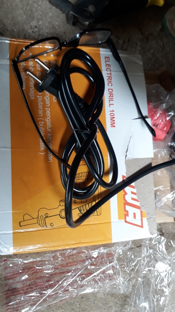 Kacamata Gerinda Safety Hitam Pekat / Kacamata Gerinda Hitam Pekat