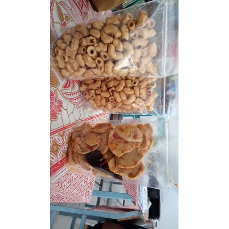 

Makaroni Bantet HanifaGaleryShop