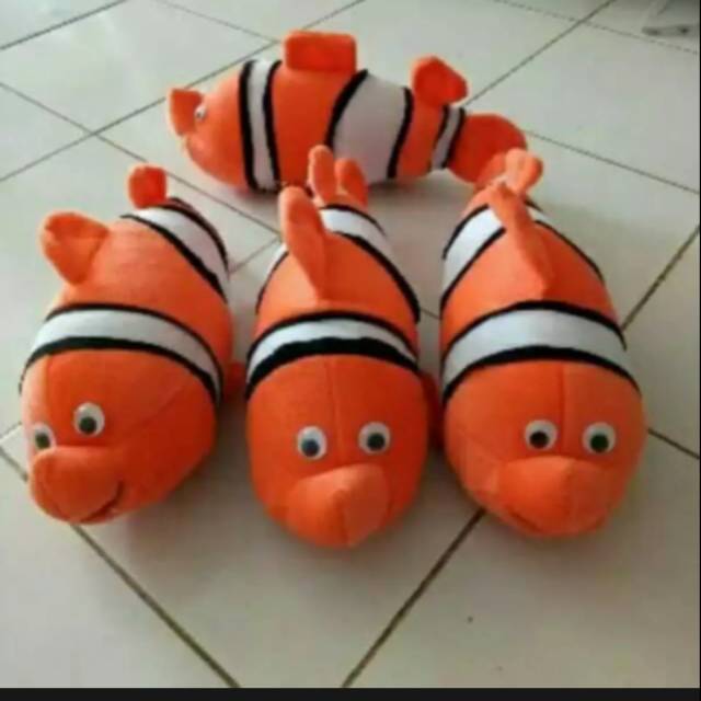 BONEKA IKAN NEMO