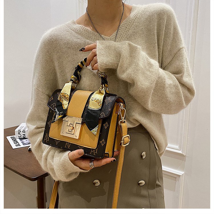 ( 2PC 1KG ) GTBI9988783787 New Arrival  !!!  Tas Selempang Wanita Import  Premium Terbaru+SALL