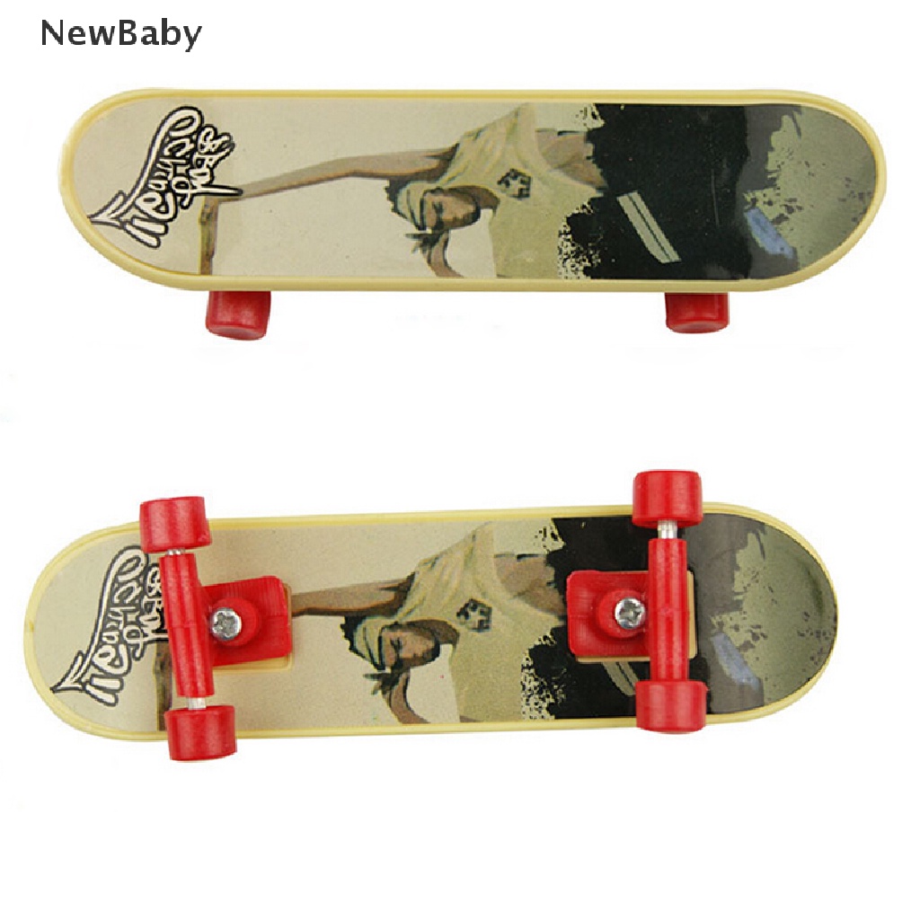 1pc Mainan Skateboard Jari Mini 3.7 &quot;Untuk Hadiah Anak Laki-Laki / Perempuan