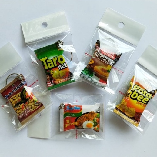 Ganci gantungan kunci souvenir miniature snack murah bisa satuan grosir termurah gratis ongkir se indonesia