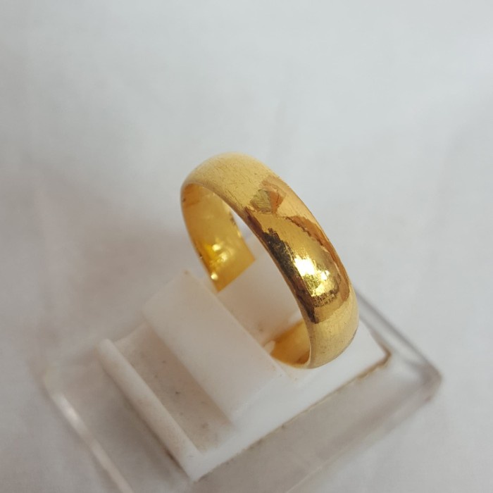 couple-cincin- cincin polos ring kawin lapis emas asli -cincin-couple.