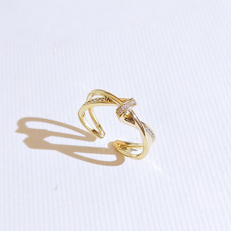 Cincin Berlian Bahan Stainless Steel Gaya Retro Korea Untuk Wanita