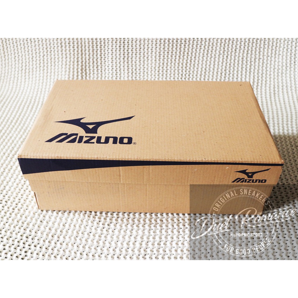 

Dus / Kardus / Box / Inner Box / Tempat Sepatu MIZUNO Coklat