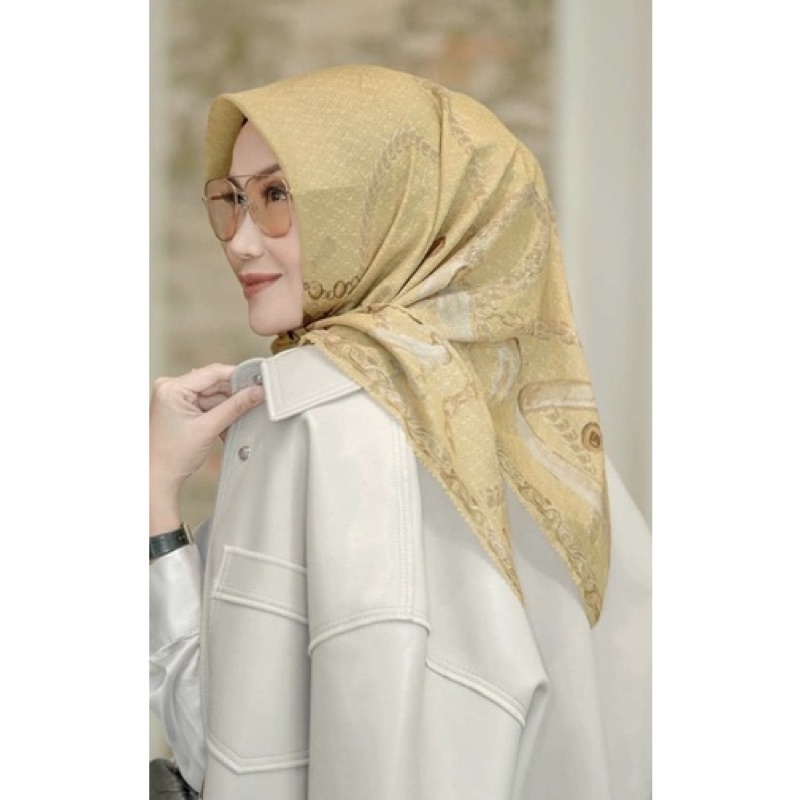 Preloved The Chain Corn Buttonscarves