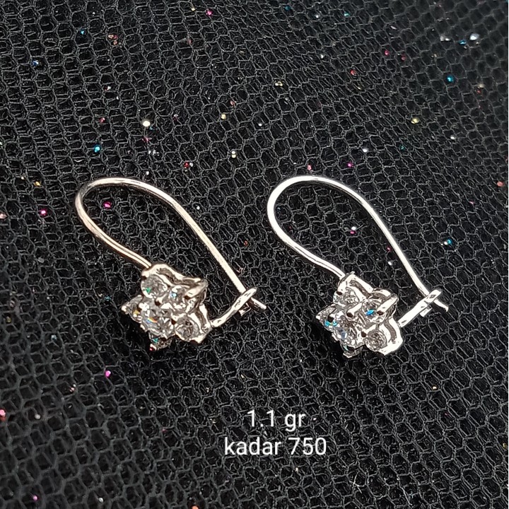 Anting Emas 17K - 1.1 gr Kadar 750 - 1884