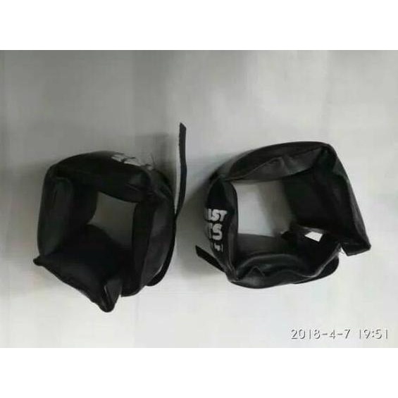 Bending kaki 2kg. Pemberat kaki 2kg. Ankle weight 2kg. Wrist weight 2kg.