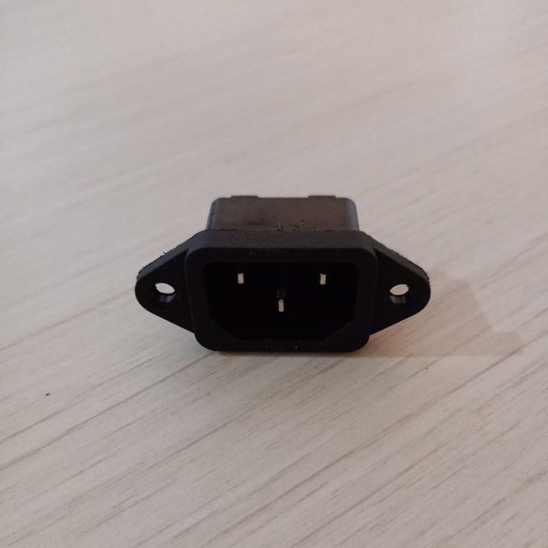 Soket AC 3 Pin