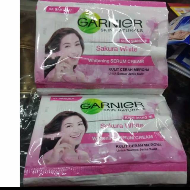 

Garnier Sakura White Day Cream 7ml