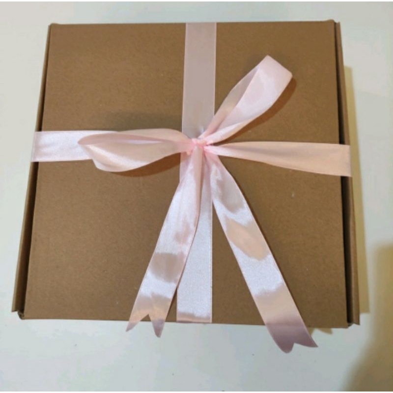

Kertas Kado / Gift Box