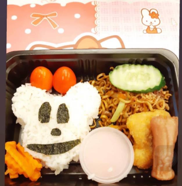 

Paket Bento Isi 50 Pack Mika: Pink/Kuning Thema: Custom (Gojek & Grab)