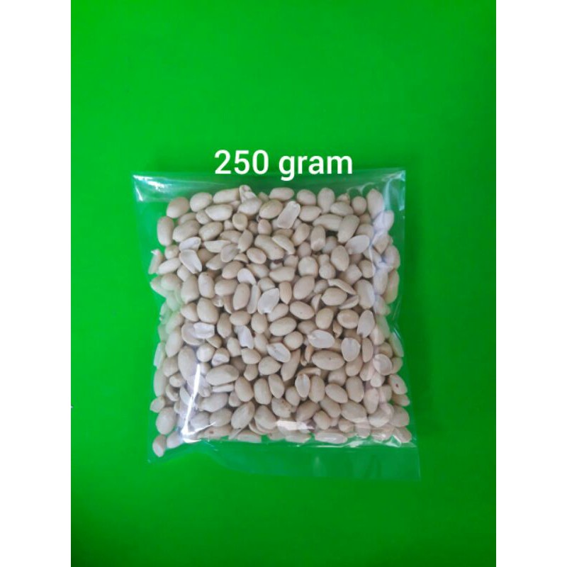 

Kacang Tanah Kupas 250 gram