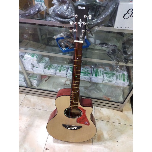 GITAR AKUSTIK PEMULA YAMAHA FREE PACKING KAYU