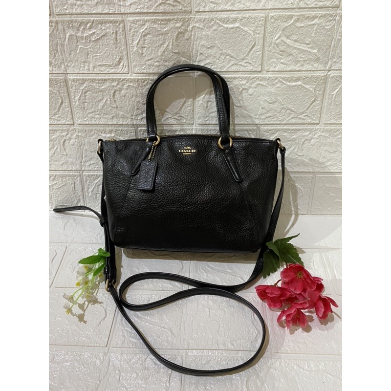 Preloved coach mini kelsey black original