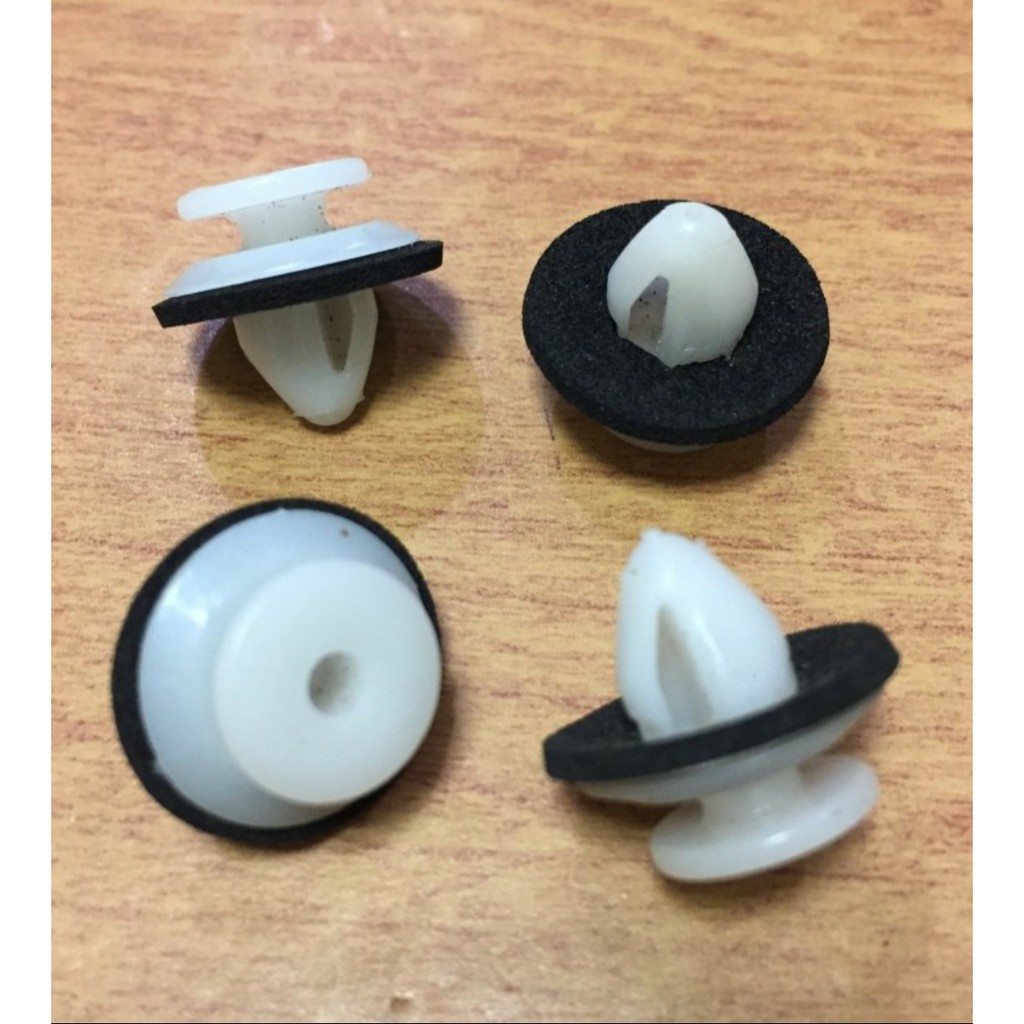 Klip Kancing Body Moulding Spoiler Mobil Toyota Original