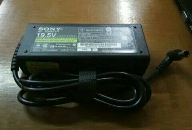 Adaptor charger LAPTOP SONY VAIO 19.5V - 3.9A VGP - 19V19 VGP-19V27 VGP-19V37 VGP AC19V47 AC19V20