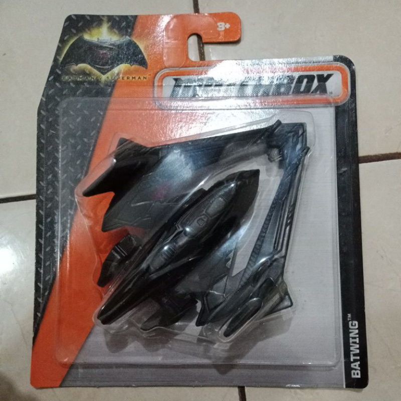 Matchbox Batwing Batman v Superman