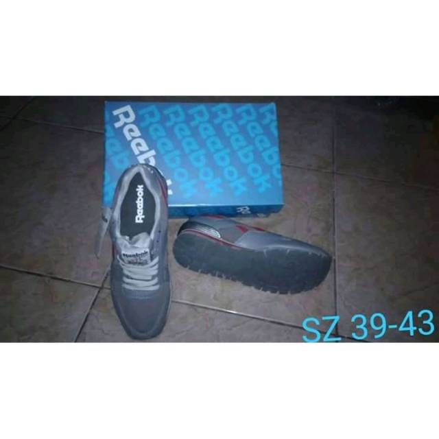 Sepatu REEBOK new (grey)