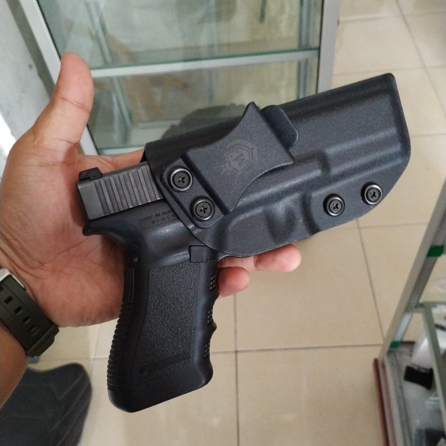 holster /sarung iwb klip kydex Glk 17 22 31 - Hitam