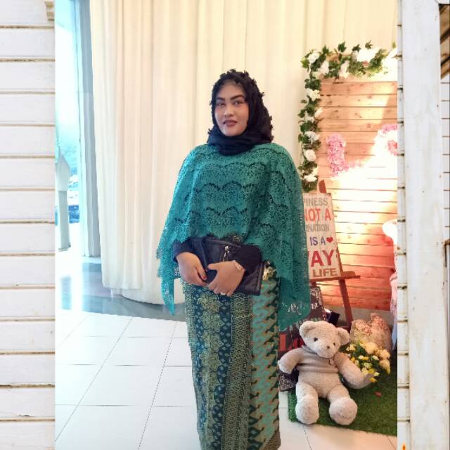 CAPE BROKAT ETALASE 02 - CAPE BROKAT MURAH - ATASAN BROKAT