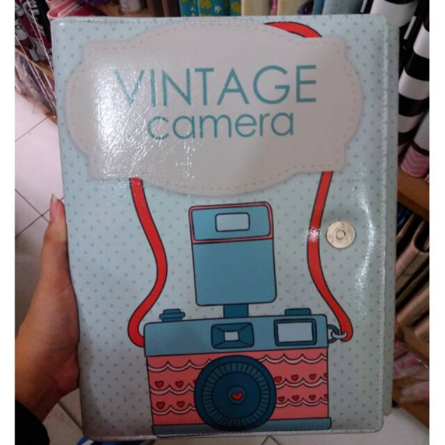 

BINDER VINTAGE CAMERA 26 RING
