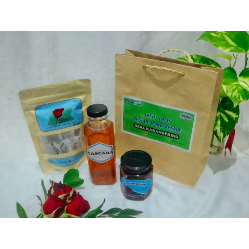 

Oleh-oleh Produk Desa Karangpring (Teh Celup Mawar, Selai Mawar, Kombucha Casacra)