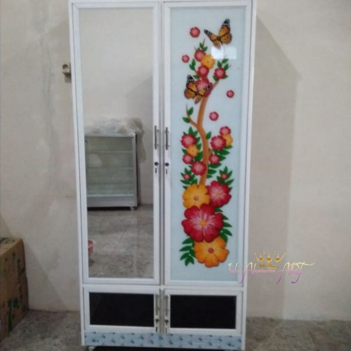 Lemari Baju Pintu 2 Kaca Karakter Unik Alumunium
