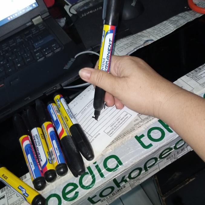 

Permanen Marker / Spidol Besar Permanen