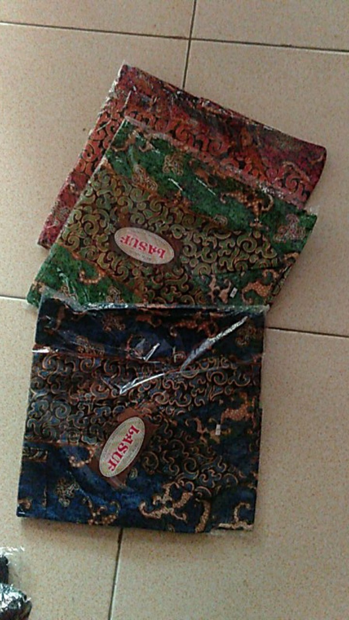 Kemeja Batik Pria Ppbtk07 Wsa04 Lengan Pendek Kode 17 /kemejapria/kemejabatik/batikpria/batikmodern