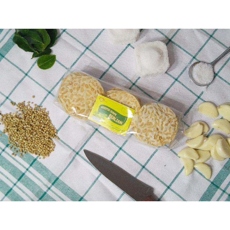 

Keripik Tempe Berlian 100 bungkus